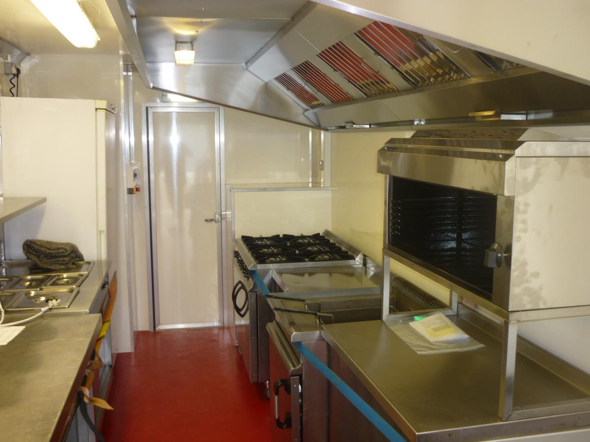 With a generous serving hatch, our takeaway trailer kitchen can be equipped to suit your exact catering requirements.